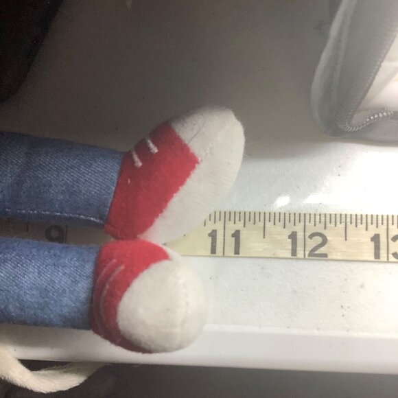 Chuck E. Cheese 2014 Limited Edition Winter Fun Mouse Plush Stuffed Animal 11" - Picture 8 of 8